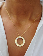 Load image into Gallery viewer, Moissanite Diamond Circle Necklace &amp; Cable Chain