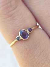 Load image into Gallery viewer, Dainty Garnet Ring - 14K Yellow Gold - Estate