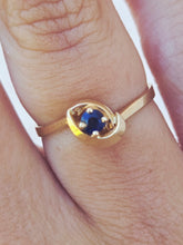 Load image into Gallery viewer, Sapphire Ring - 14K Yellow Gold - Estate Piece