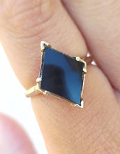 Load image into Gallery viewer, Onyx Ring - 10K Yellow Gold - Estate