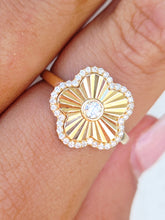 Load image into Gallery viewer, Diamond Fluted Clover Ring - 14K Yellow Gold