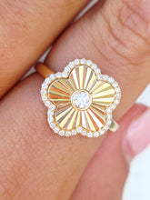 Load image into Gallery viewer, Diamond Fluted Clover Ring - 14K Yellow Gold