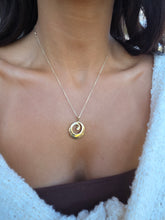 Load image into Gallery viewer, Gold Wave Pendant Necklace - 14K Yellow Gold