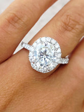 Load image into Gallery viewer, Moissanite Diamond Oval Engagement Ring