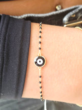 Load image into Gallery viewer, Round Eye Black Beaded Bracelet - Gold Plated