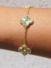 Load image into Gallery viewer, Diamond Cut Clover Bracelet - Gold Plated