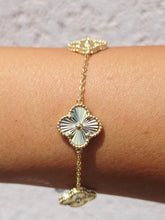Load image into Gallery viewer, Diamond Cut Clover Bracelet - Gold Plated
