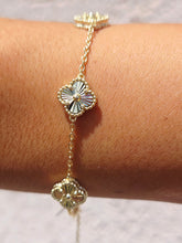 Load image into Gallery viewer, Mini Golden Clover Bracelet - Gold Plated