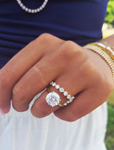 Load image into Gallery viewer, 3.02 Round Brilliant Lab Diamond Engagement Ring - 14K Gold