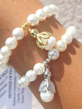Load image into Gallery viewer, Pearl Octopus on Pearl Beaded Bracelet - Elena Michele