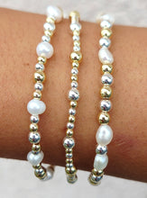 Load image into Gallery viewer, Pearl with Small Silver &amp; Gold Beads Stretch Bracelet