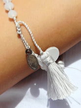 Load image into Gallery viewer, Feather Zacasha Bracelet