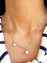 Load image into Gallery viewer, Contrast Pearl Necklace - Sterling Silver