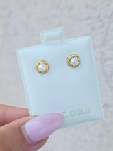 Load image into Gallery viewer, Vintage Pearl Estate Stud Earrings - 14K Gold