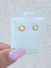 Load image into Gallery viewer, Vintage Pearl Estate Stud Earrings - 14K Gold