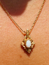 Load image into Gallery viewer, Opal Pendant &amp; Cable Chain - 14K Yellow Gold Estate