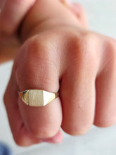 Load image into Gallery viewer, Children’s Signet Ring - 10K Yellow Gold
