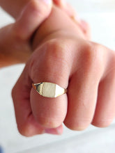 Load image into Gallery viewer, Children’s Signet Ring - 10K Yellow Gold