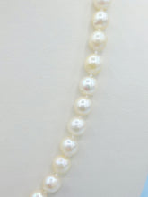 Load image into Gallery viewer, 16" Strand of Pearls Necklace - White Gold