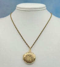 Load image into Gallery viewer, Gold Filled Round Floral Photo Locket - Estate