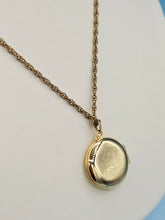 Load image into Gallery viewer, Gold Filled Round Floral Photo Locket - Estate