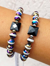 Load image into Gallery viewer, Onyx Square Crystal on DZI Black Agate Beaded Bracelet - Elena Michele