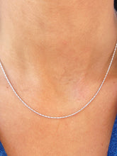 Load image into Gallery viewer, 16" Thin Weight White Gold Razza Chain - 14K
