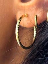 Load image into Gallery viewer, 14K Yellow Gold 2X25mm Diamond Cut Twisted Hoops
