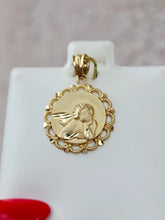 Load image into Gallery viewer, Gold Cherub with Filigree Frame Charm - 14K Yellow Gold
