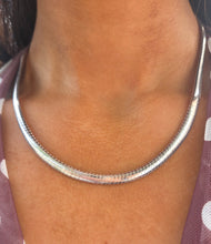 Load image into Gallery viewer, Sterling Silver Omega Necklace - 18”