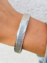 Load image into Gallery viewer, Monet Slip On Bangle Bracelet