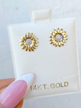 Load image into Gallery viewer, Daisy Post Stud Earrings - 14K and White Rhodium