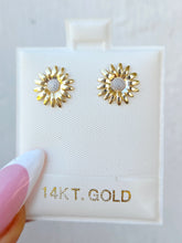 Load image into Gallery viewer, Daisy Post Stud Earrings - 14K and White Rhodium