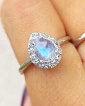 Load image into Gallery viewer, Felice - Moonstone  Ring