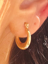 Load image into Gallery viewer, Italian Gold Hoops 1/2 Inch - 14k Yellow Gold