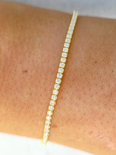 Load image into Gallery viewer, Clear Thin Tennis Bracelet - Adjustable