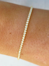 Load image into Gallery viewer, Clear Thin Tennis Bracelet - Adjustable