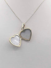 Load image into Gallery viewer, Yellow Gold Heart Estate Locket - 14K