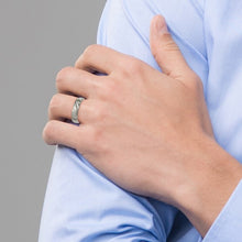 Load image into Gallery viewer, Men’s Titanium Ring