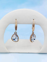 Load image into Gallery viewer, Clear Teardrop Crystal &amp; Rose Gold Plated Drop Earrings