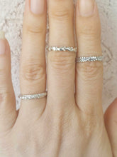 Load image into Gallery viewer, Leaf Band Ring