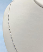 Load image into Gallery viewer, 22” Medium White Gold Razza Chain - 14K