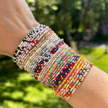 Load image into Gallery viewer, Seashells Seed Bead Bracelet