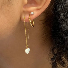 Load image into Gallery viewer, Pearl Heart Threader Earrings
