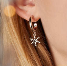 Load image into Gallery viewer, Snowflake Huggie Earrings- Luca and Danni