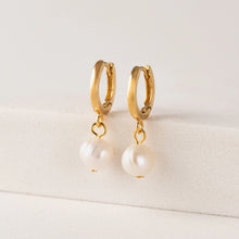 Load image into Gallery viewer, Amari Pearl Huggie Hoops Earrings - Lovers Tempo