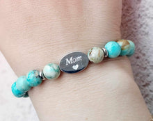 Load image into Gallery viewer, "Mom" Family Bead Bracelet - TJazelle
