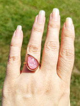 Load image into Gallery viewer, Pink Mother of Pearl &amp; Rose Gold Plated Ring