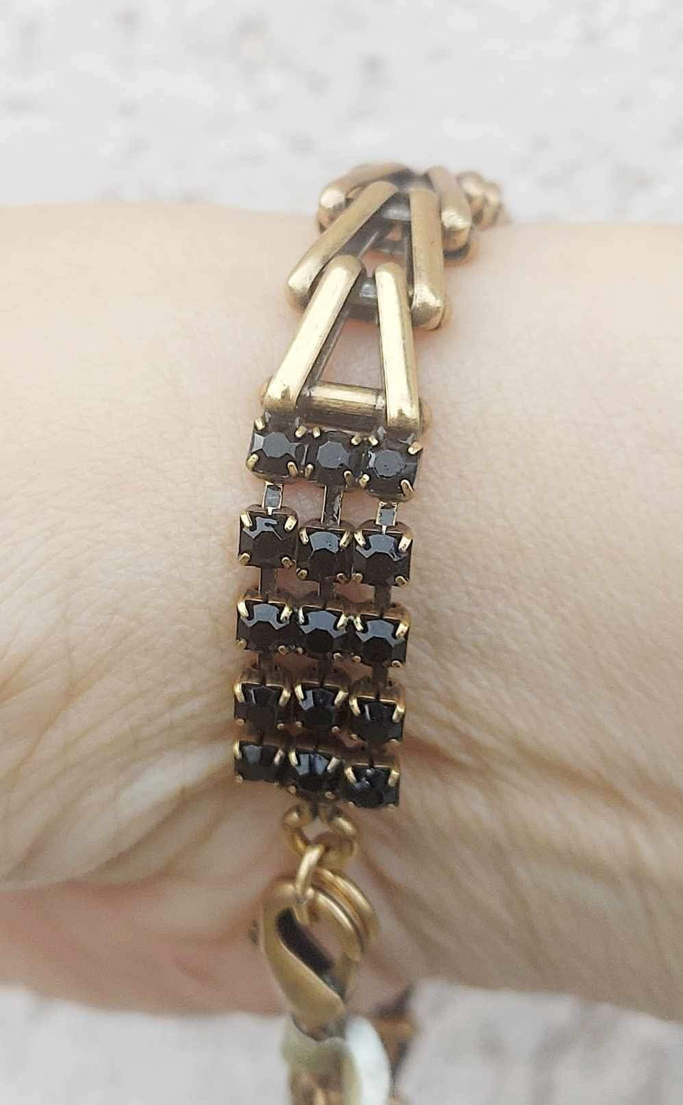 Russian Gold Flapper Bracelet - Black Crystal - Alex and Ani