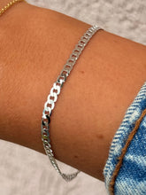 Load image into Gallery viewer, Flat Beveled Curb Link Bracelet- 14K White Gold